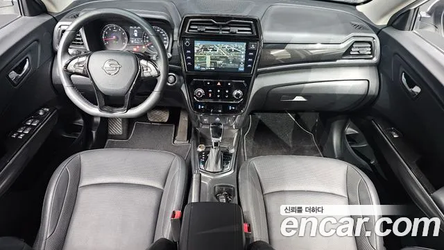 KG Mobility Tivoli — интерьер