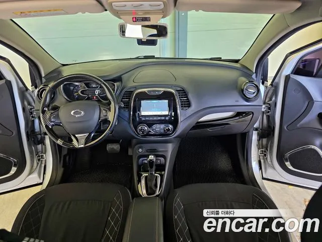 Renault Korea QM3 — интерьер