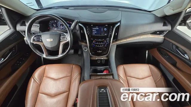 Cadillac Escalade — интерьер