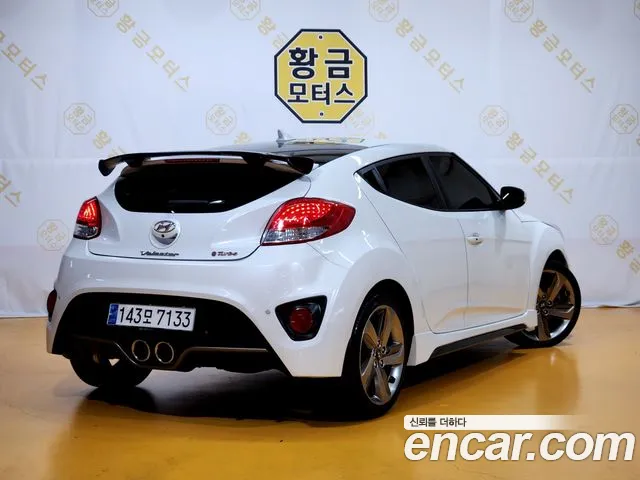 Hyundai Veloster — интерьер