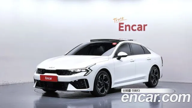 Kia K5 — экстерьер