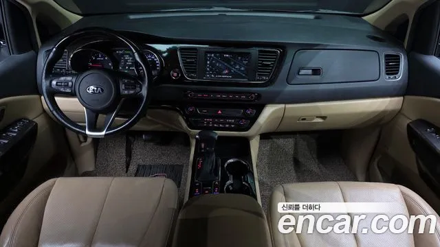 Kia Carnival — интерьер
