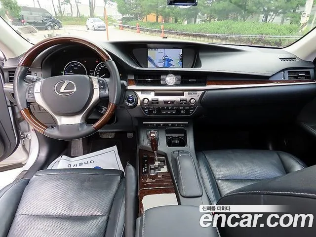 Lexus ES — интерьер