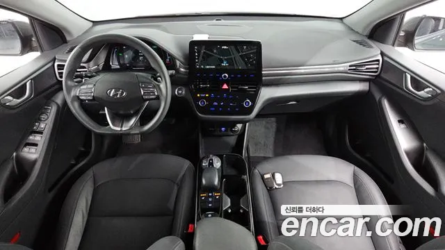 Hyundai Ioniq — интерьер