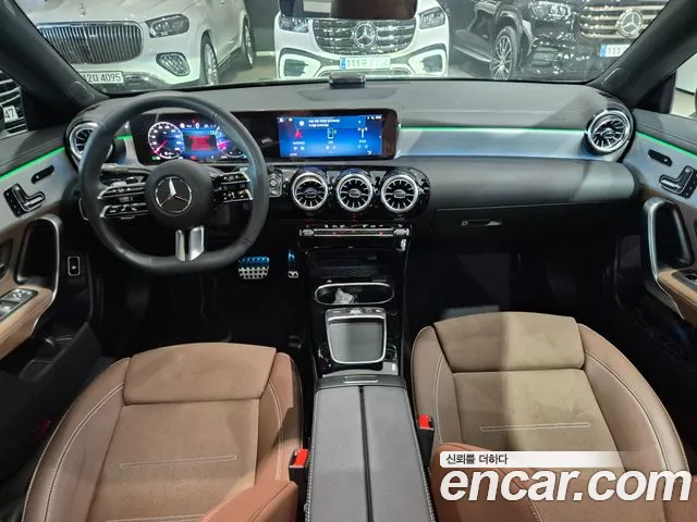 Mercedes-Benz CLA-класс — интерьер