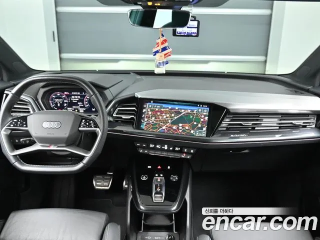 Audi Q4 e-tron — интерьер