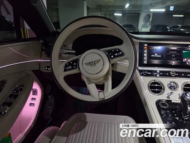 Bentley Continental — интерьер
