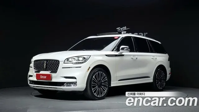 Lincoln Aviator — экстерьер