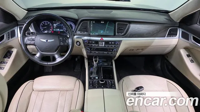 Hyundai Genesis — интерьер