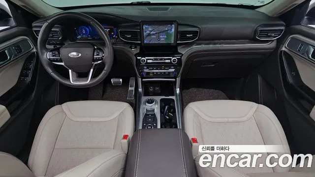 Ford Explorer — интерьер