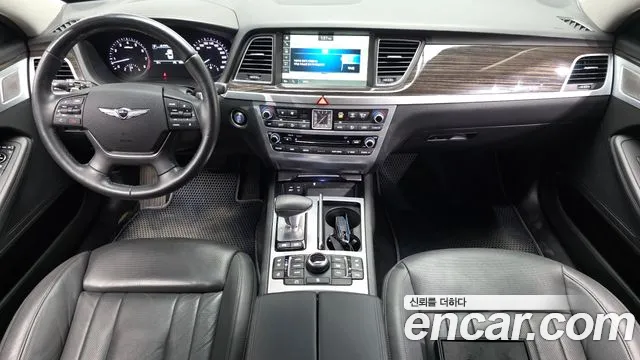 Genesis G80 — интерьер