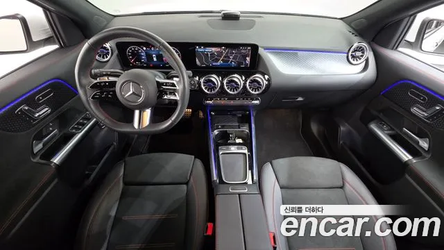Mercedes-Benz GLA-класс — интерьер