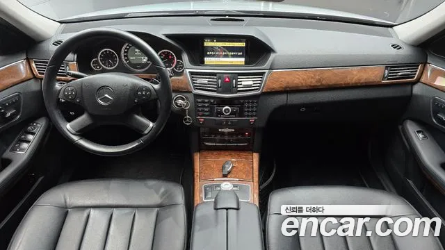 Mercedes-Benz E-класс — интерьер