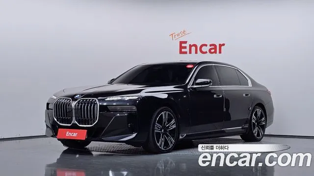 BMW 7 серия — экстерьер
