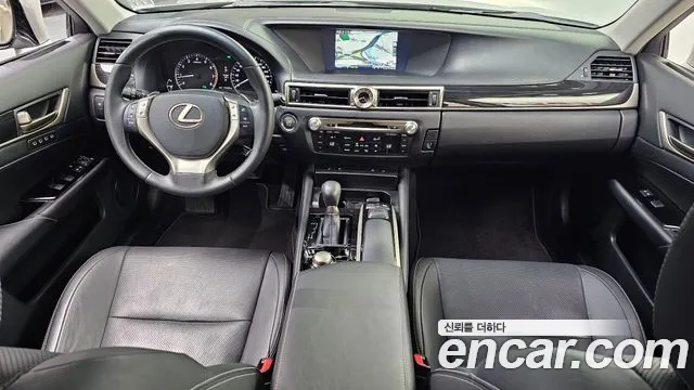 Lexus GS — интерьер