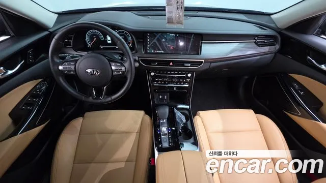 Kia K7 — интерьер