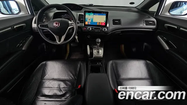 Honda Civic — интерьер