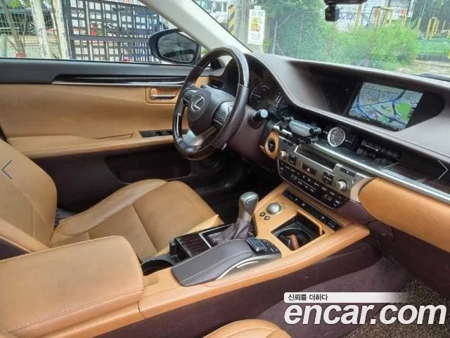 Lexus ES — интерьер