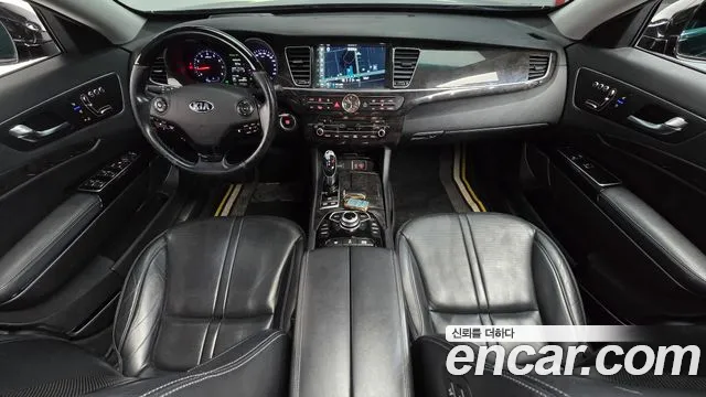 Kia K9 — интерьер