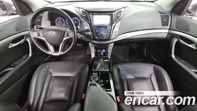 Hyundai i40 — интерьер