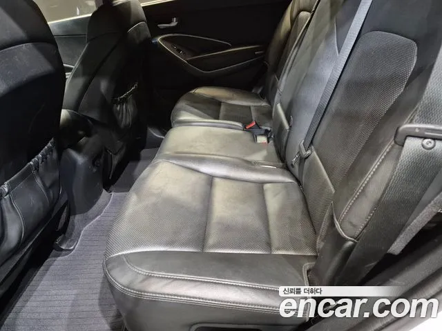 Hyundai Santa Fe — интерьер
