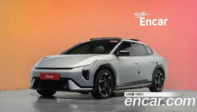 Kia EV4 — экстерьер