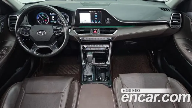 Hyundai Grandeur — интерьер