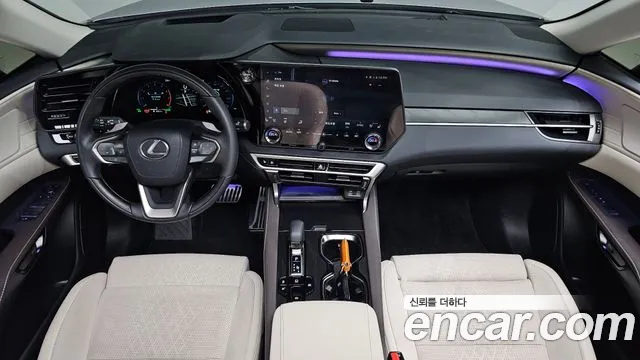 Lexus RX — интерьер