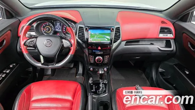 KG Mobility Tivoli — интерьер