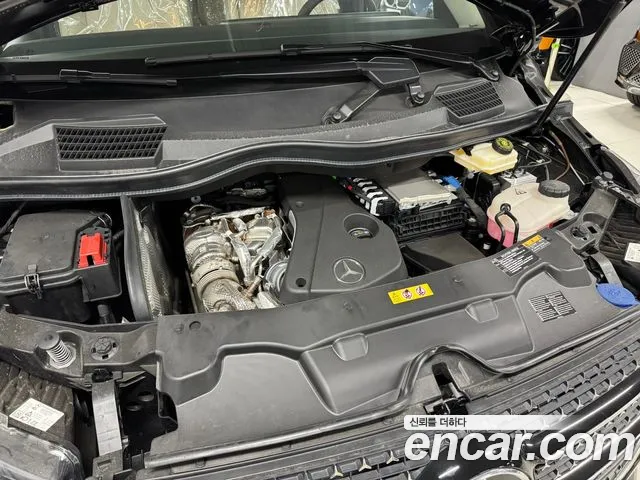 Mercedes-Benz V-класс — интерьер