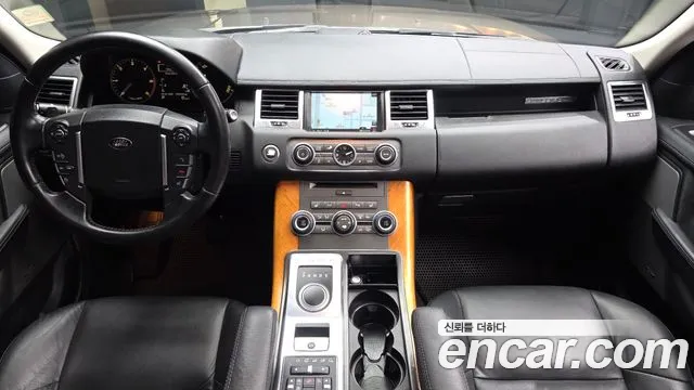 Land Rover Range Rover Sport — интерьер