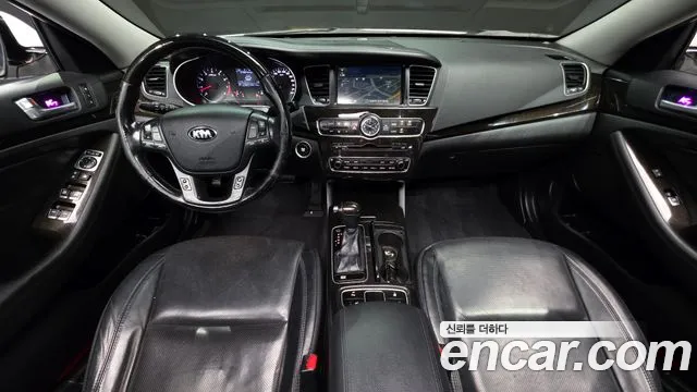 Kia K7 — интерьер