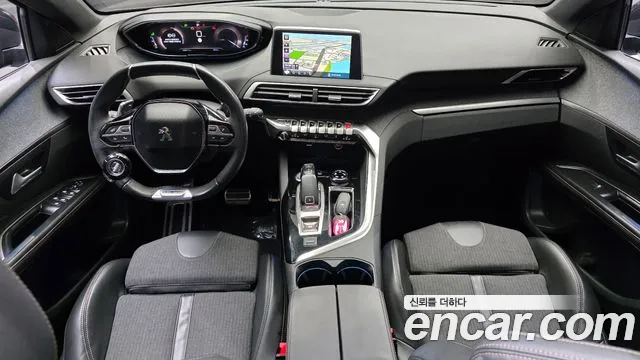 Peugeot 5008 — интерьер