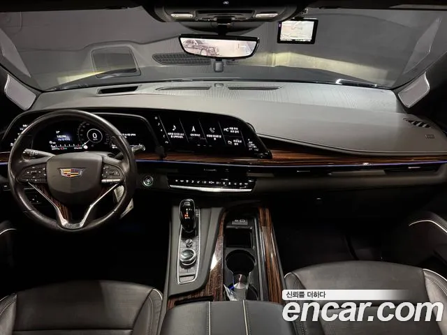 Cadillac Escalade — интерьер