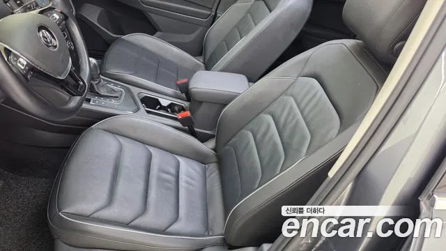 Volkswagen Tiguan — интерьер