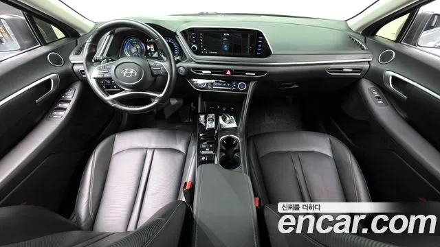 Hyundai Sonata — интерьер