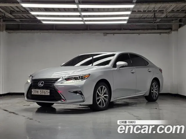 Lexus ES — экстерьер