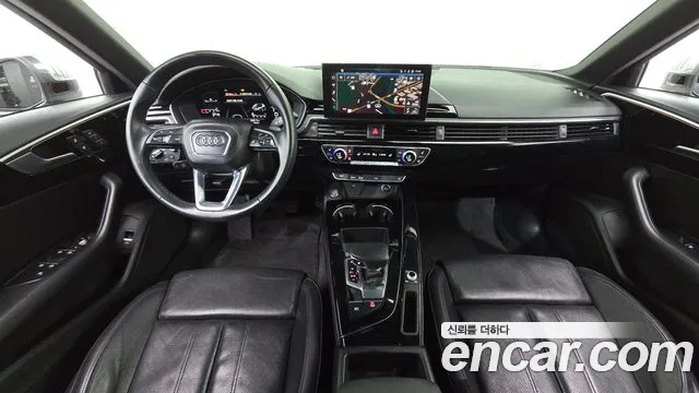 Audi A4 — интерьер