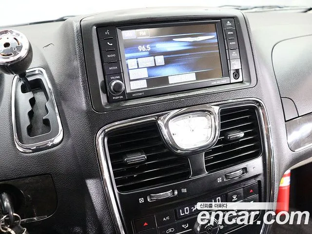 Chrysler Grand Voyager — интерьер