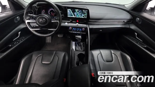 Hyundai Elantra — интерьер