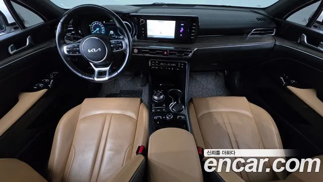 Kia K5 — интерьер