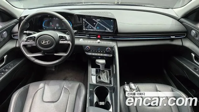Hyundai Elantra — интерьер
