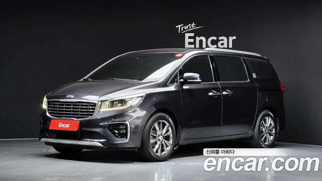 Kia Carnival — экстерьер