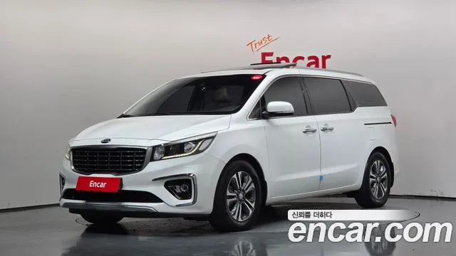 Kia Carnival — экстерьер