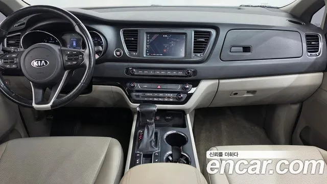 Kia Carnival — интерьер
