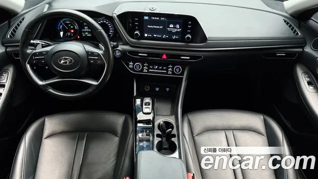 Hyundai Sonata — интерьер