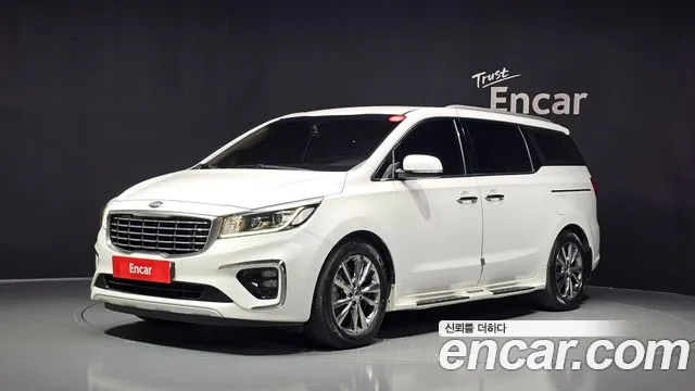 Kia Carnival — экстерьер