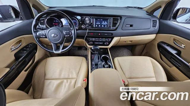 Kia Carnival — интерьер