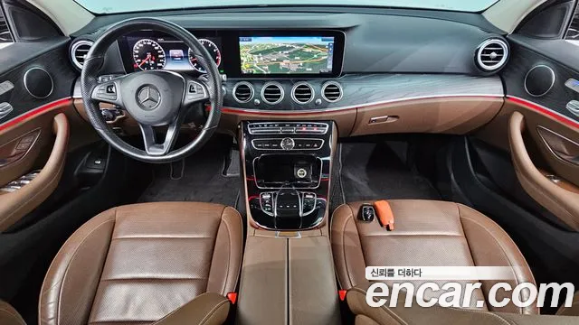 Mercedes-Benz E-класс — интерьер