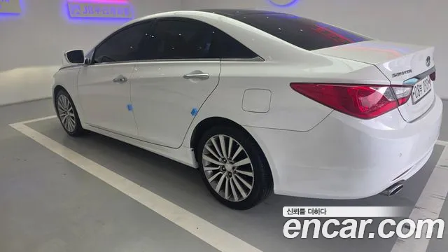 Hyundai Sonata — интерьер